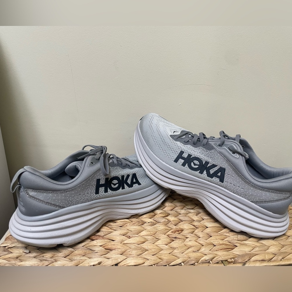 Hoka Bondi 8